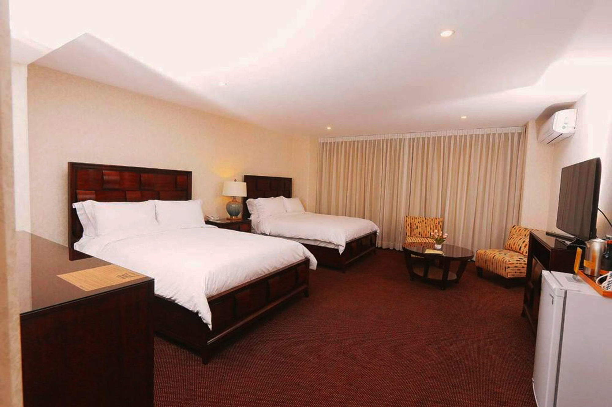 Roles Hotel 苏克雷 外观 照片