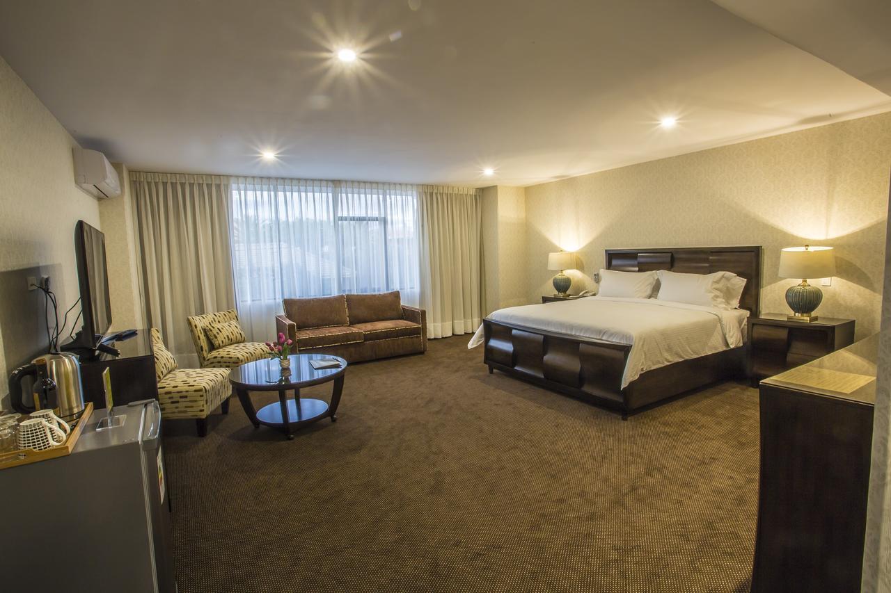 Roles Hotel 苏克雷 外观 照片