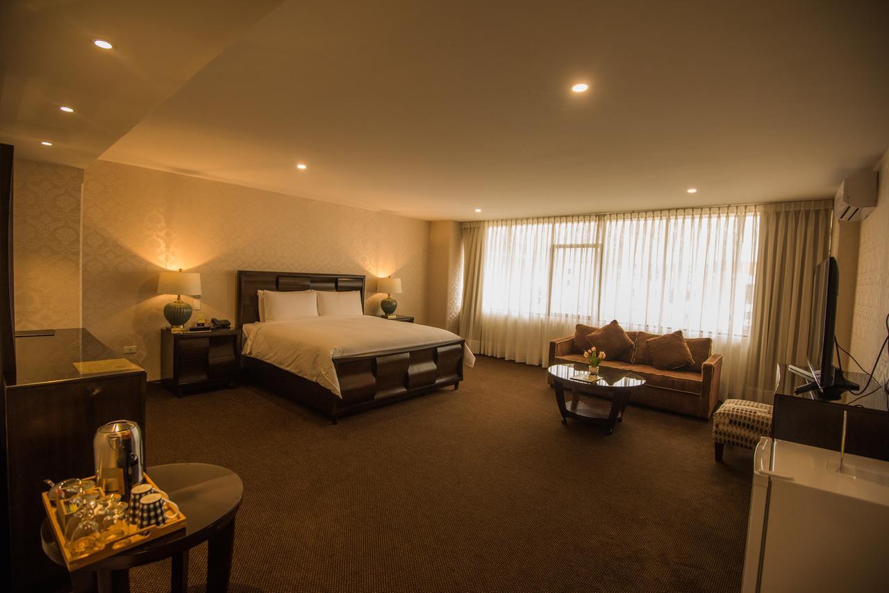Roles Hotel 苏克雷 外观 照片