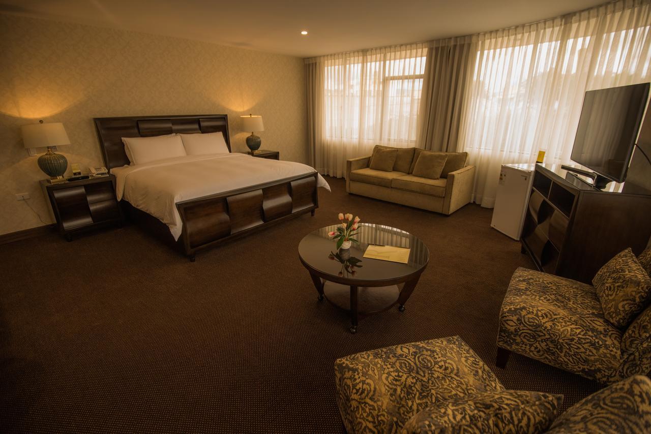 Roles Hotel 苏克雷 外观 照片