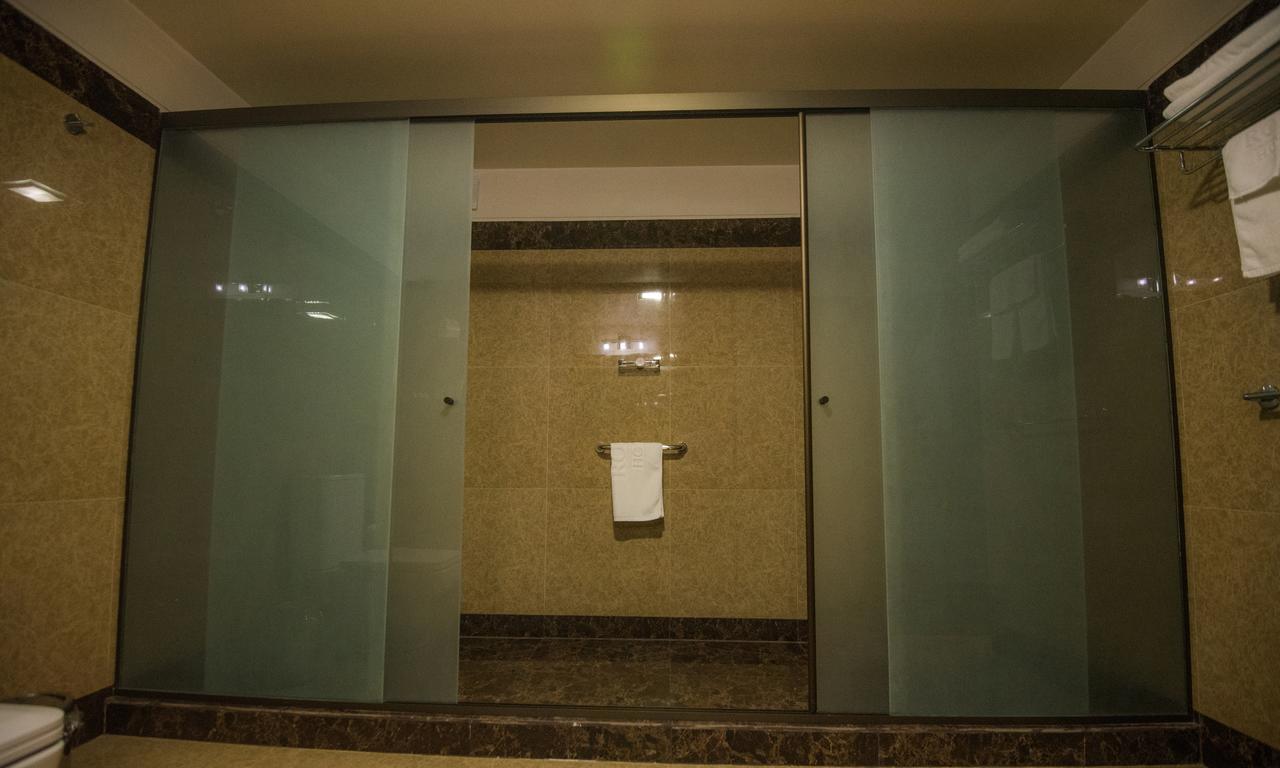 Roles Hotel 苏克雷 外观 照片