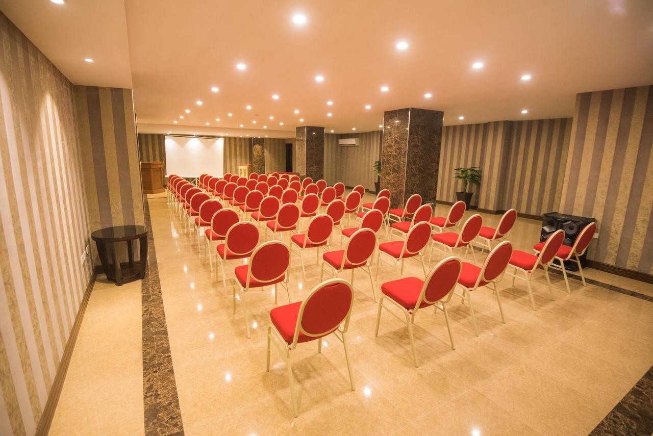 Roles Hotel 苏克雷 外观 照片