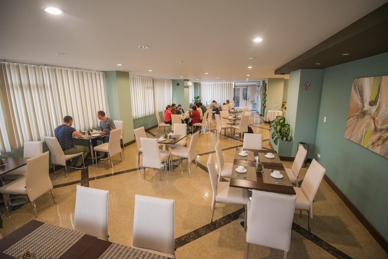 Roles Hotel 苏克雷 外观 照片